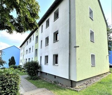 Frisch renovierte 3-Zi.-Whg. mit Tageslichtbad und Balkon - Foto 6