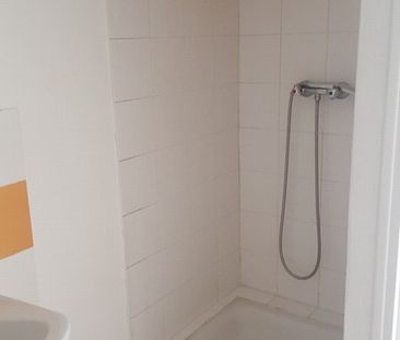 Location Appartement 3 pièces 66m² TOULON 83000 - Photo 2