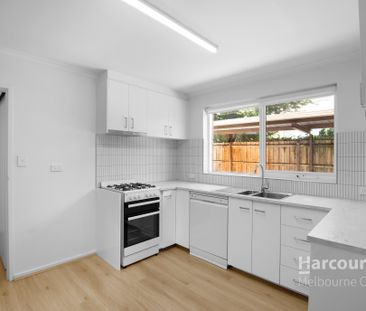 Modern, Sun-Filled & Quietly Positioned! - Photo 6