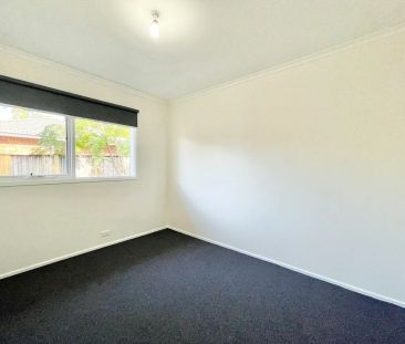 Perfect Location! - Photo 2