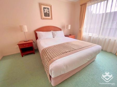 Spacious, Fully Furnished 3 Bedroom Villa Within Gated Community - Photo 5