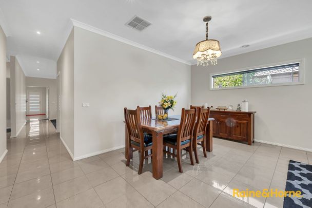 22 Challenger Circuit, Cranbourne East, VIC 3977 - Photo 1