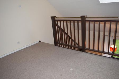 1 bedroom terraced house to rent - Photo 2