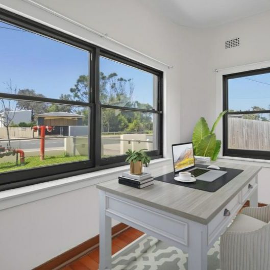 Spacious Harbourside Apartment with Study in Prime Vaucluse Location - Photo 1