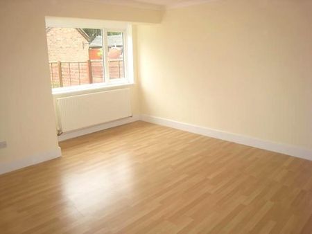 Millside, Hales, NORWICH - Photo 3