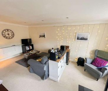 Waterloo Road, Salisbury, SP1 - Photo 2