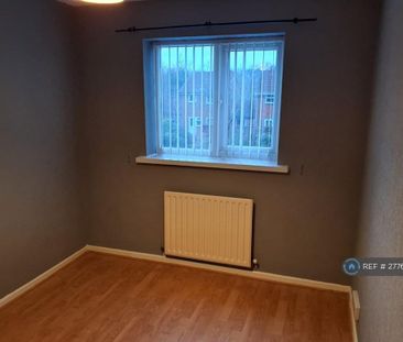 3 bedroom semi-detached house to rent - Photo 4