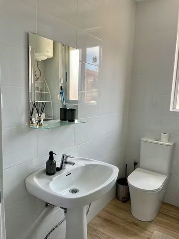 Avinguda Doctor Peset Aleixandre, Valencia, Valencian Community 46009 - Photo 2