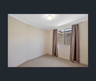 Ready for a cuppa on the deck? - Photo 4