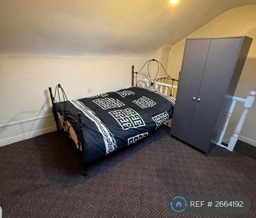 1 bedroom in a house share to rent - Photo 3