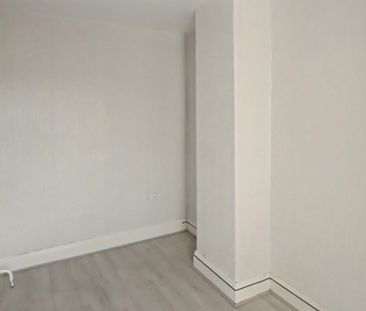 3 bedroom House To Let - Photo 4