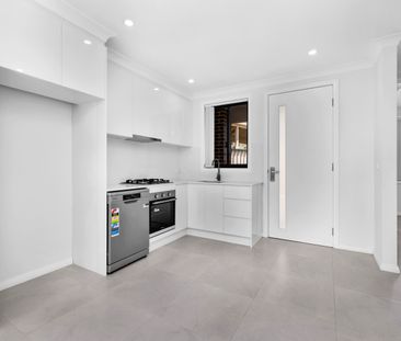 2a Orinoco Close, Seven Hills NSW 2147 - House For Rent | Domain - Photo 1