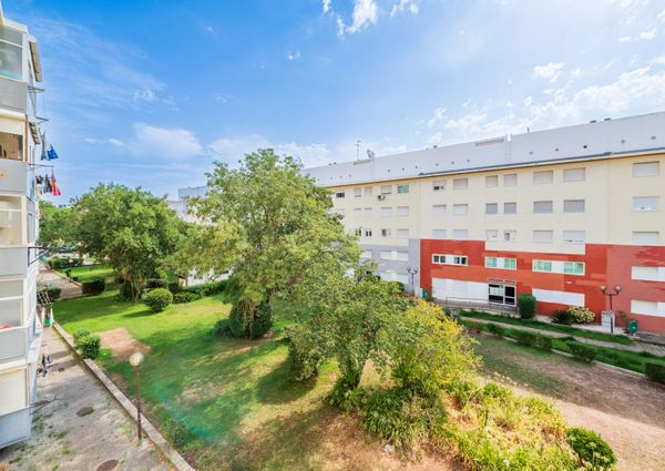 APARTAMENTO T4 EM ALFRAGIDE MOBILADO