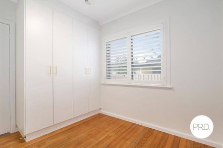 SOUGHT AFTER LOCATION! - Photo 5