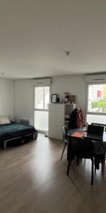 STUDIO - QUARTIER PONT DU CENS - SURFACE 25,70 M² - Photo 4