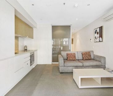 Modern 2-Bedroom Apartment in the Heart of the City with Resort-Sty... - Photo 1