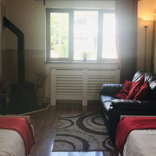 Cosy studio apartment for rent in Raheny, Dublin - Photo 1