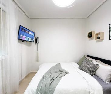 Avenida de Valladolid, Madrid, Community of Madrid 28008 - Photo 4