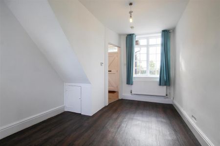 2 bedroom semi-detached house to rent - Photo 4