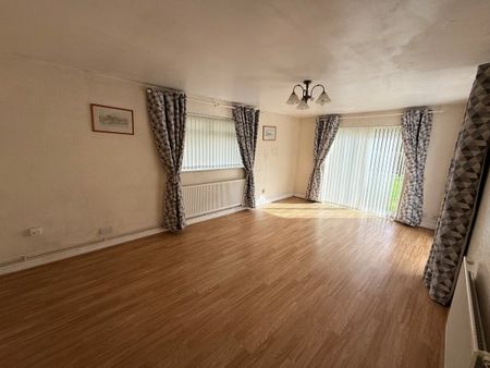 Bankside, Ammanford, SA18 - Photo 2