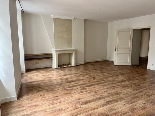 Location Appartement 3 pièces 72m² NIORT 79000 - Photo 1