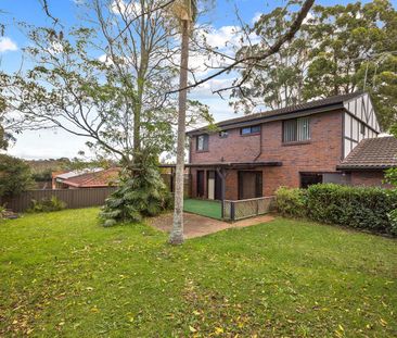 Spacious Family Home - Walking Distance to the Metro - Photo 6