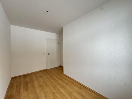 Helle 4-Raum Wohnung im Zentrum von Gelenau - Photo 2