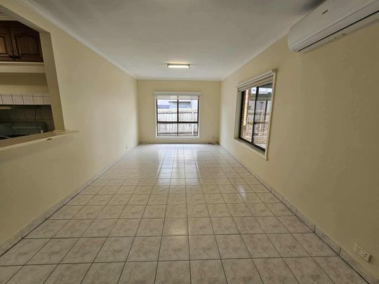 2 Agnes Street, Bentleigh East VIC 3165 - House For Rent | Domain - Photo 1