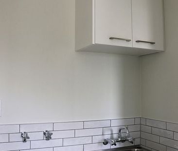 Newely renovated unit in the heart of Browns Bay - Photo 1