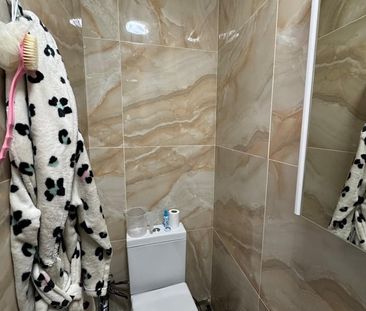 Room in a Shared House, Windmill Road, LU1 - Photo 6