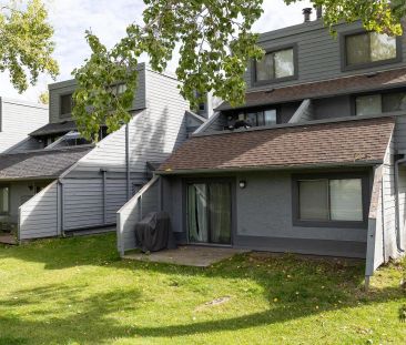 Queen's Park Townhomes — 2 bedroom - Photo 1