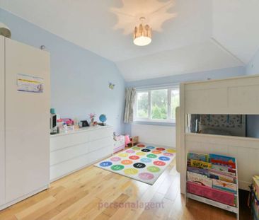 West Hill Avenue, Epsom - Photo 6