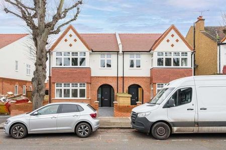 Abbey Road, En, Enfield, EN1 - Photo 4