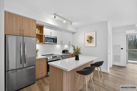 For Lease - 333 Sunseeker Avenue Unit# 201, Innisfil, Ontario - Photo 2