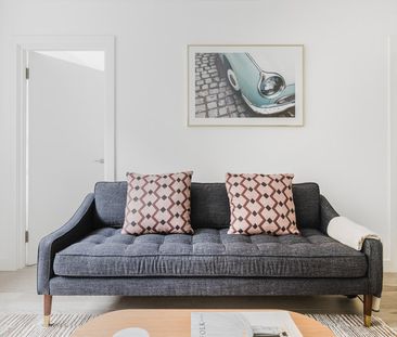 Warren Mews - Photo 2