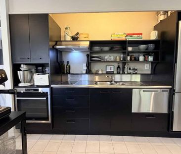 Bright & cosy 1 bedroom home in central location - Photo 4