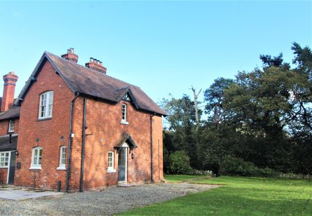 3 Mine Cottage Mine Bank, Shrewsbury, SY4 3JW - Photo 3