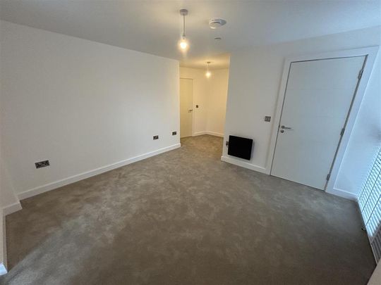 3 bedroom apartment to rent - Photo 1