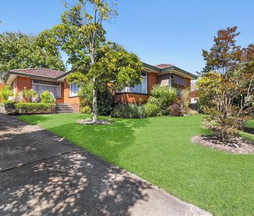 Immaculate Home in Sought After Pocket of Ashwood - Photo 6