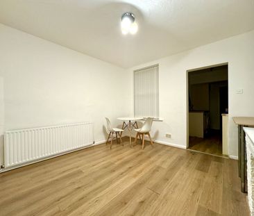 3 Bedroom - Photo 3