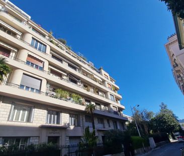 2P DERNIER ETAGE TERRASSE LIBERATION - Photo 2