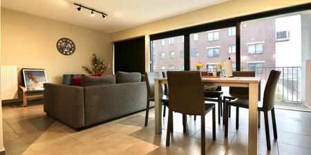 Appartement te huur in Eeklo voor € 875 met 2 slaapkamers - Photo 3