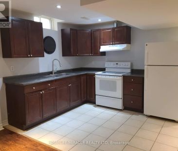 11 HEATHBROOK AVENUE - Photo 3