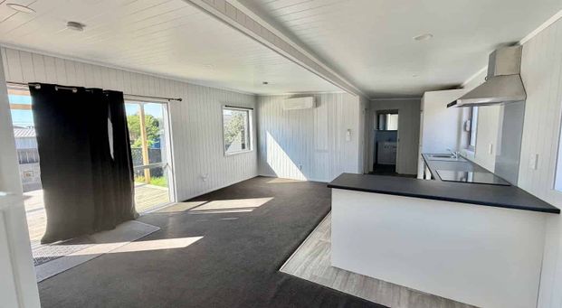 Hill Park, 3 bedrooms - Photo 1