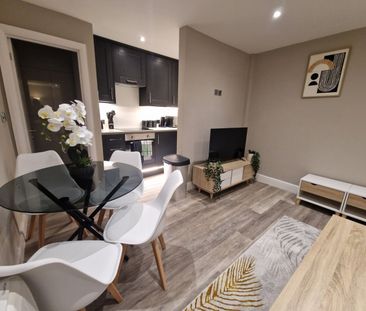 1 Bed Flat, Windsor Court, BN1 - Photo 2