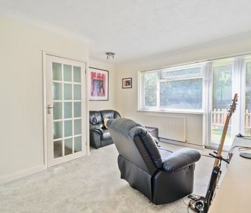 Devoke Way, Walton-On-Thames - 2 bedrooms Property for lettings - S... - Photo 1