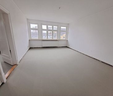 Große 2-Zimmer-Wohnung über den Dächern von Bremerhaven-Lehe! - Foto 3