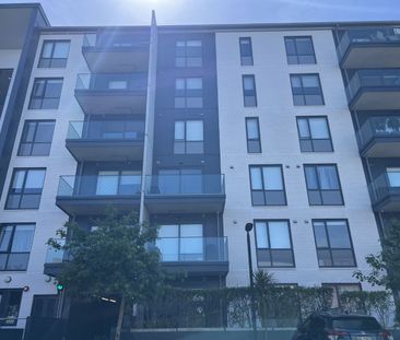 One Bedroom Comfort in the Heart of Hobsonville Point - Photo 2