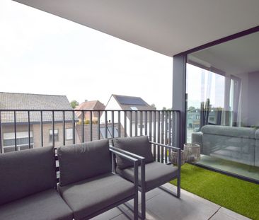 Makkelijk bereikbaar appartement met 2 slaapkamers vlakbij het centrum - Photo 2