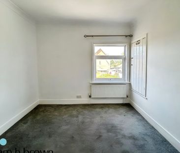 Beaconsfield Road - Photo 2